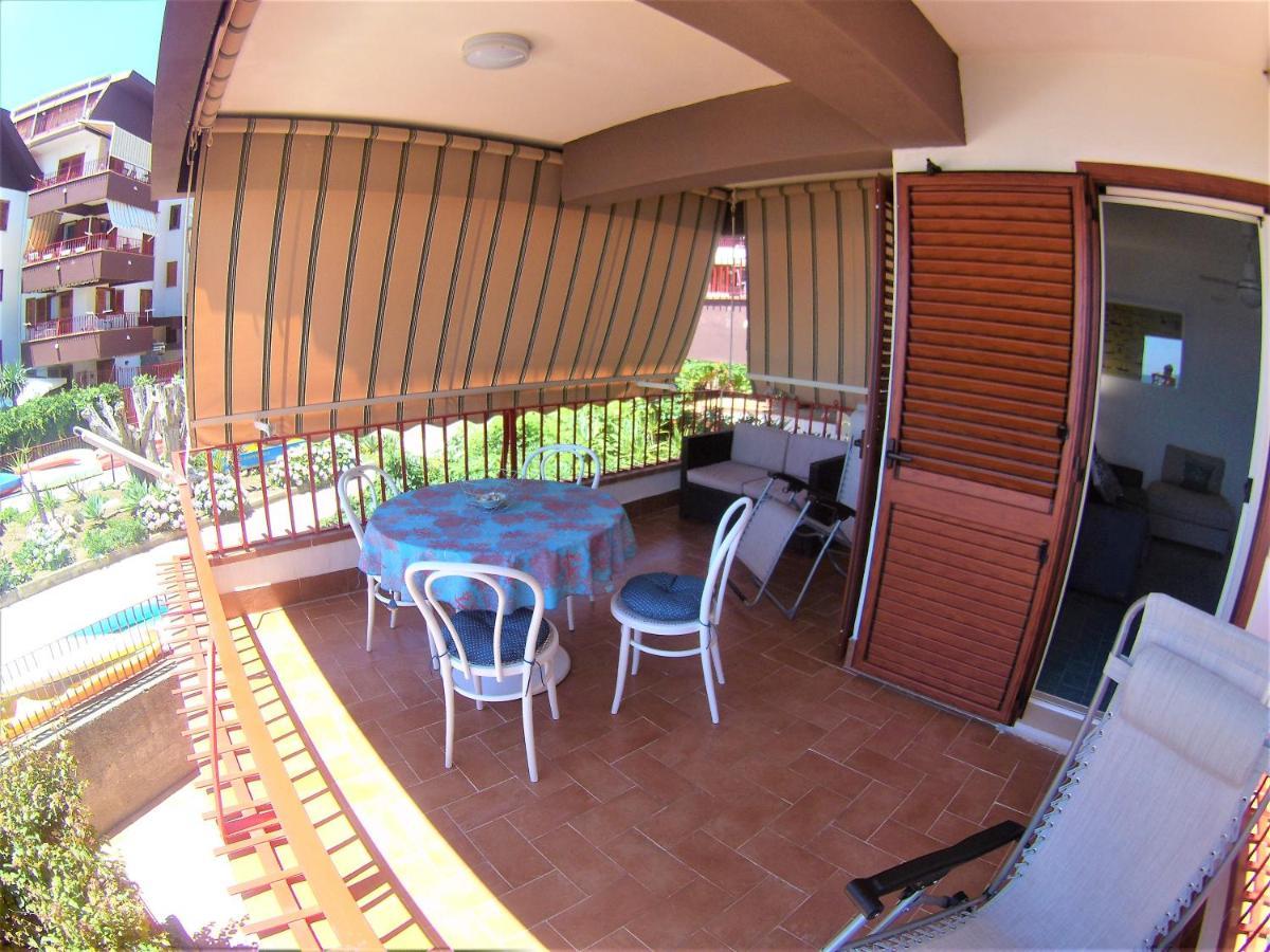 Sea Beach Taormina Apartment Letojanni Dış mekan fotoğraf