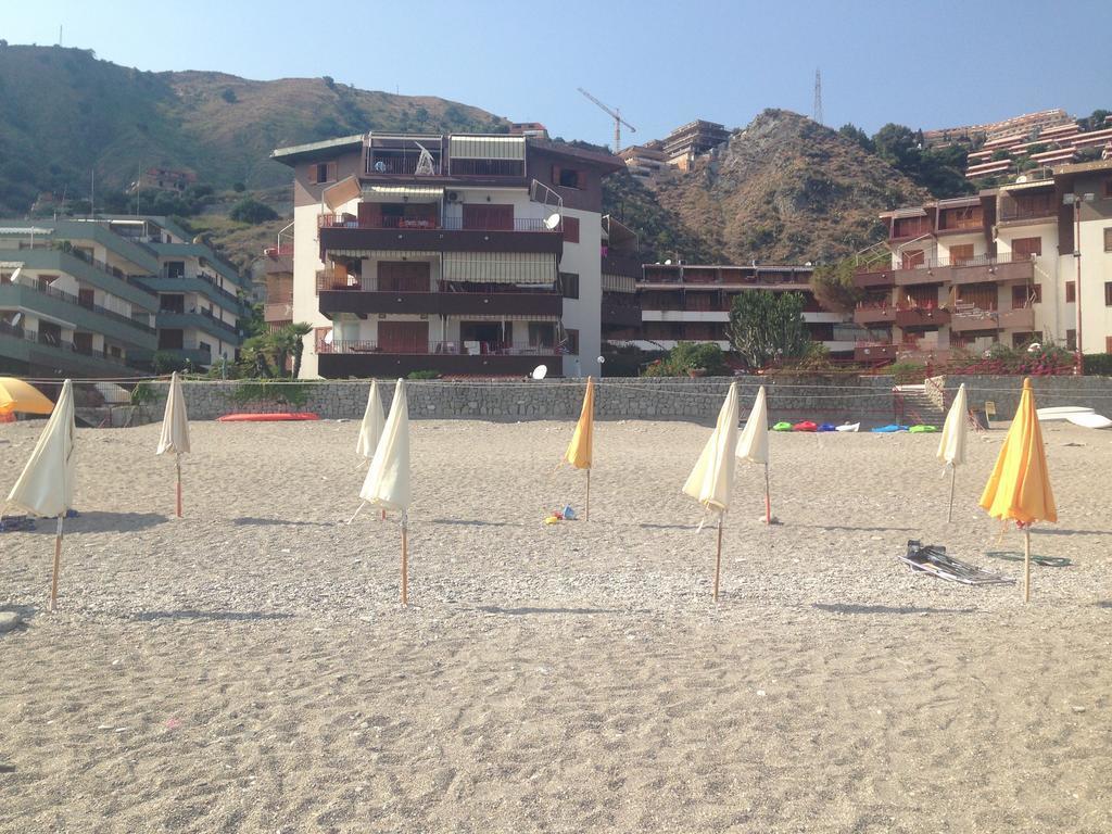 Sea Beach Taormina Apartment Letojanni Dış mekan fotoğraf