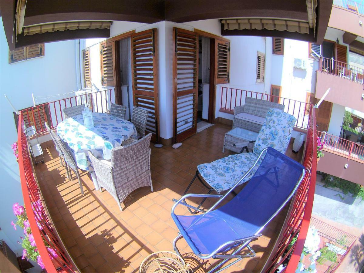 Sea Beach Taormina Apartment Letojanni Dış mekan fotoğraf